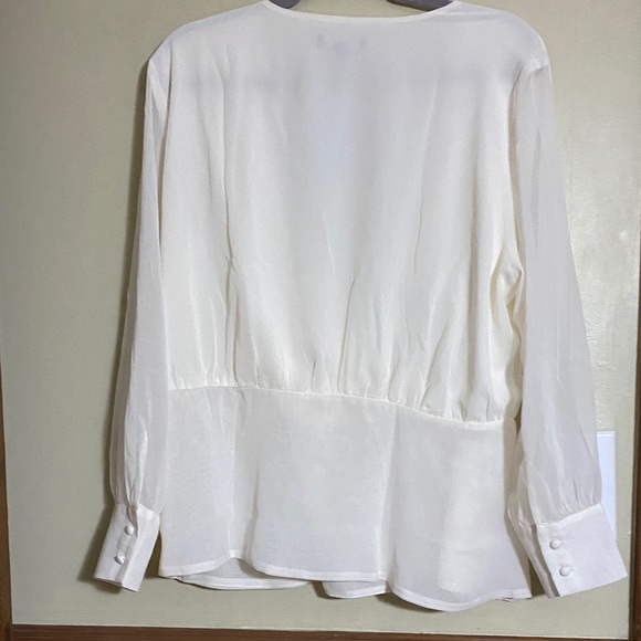 Ann Taylor Cream V-Neck Blouse - Picture 7 of 7